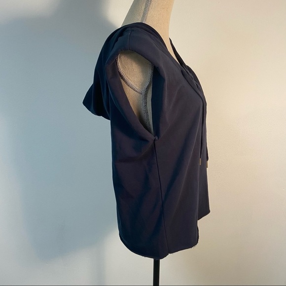 Sundays Women’s Sleeveless Top Hooded Navy Size 2 New - Picture 7 of 10
